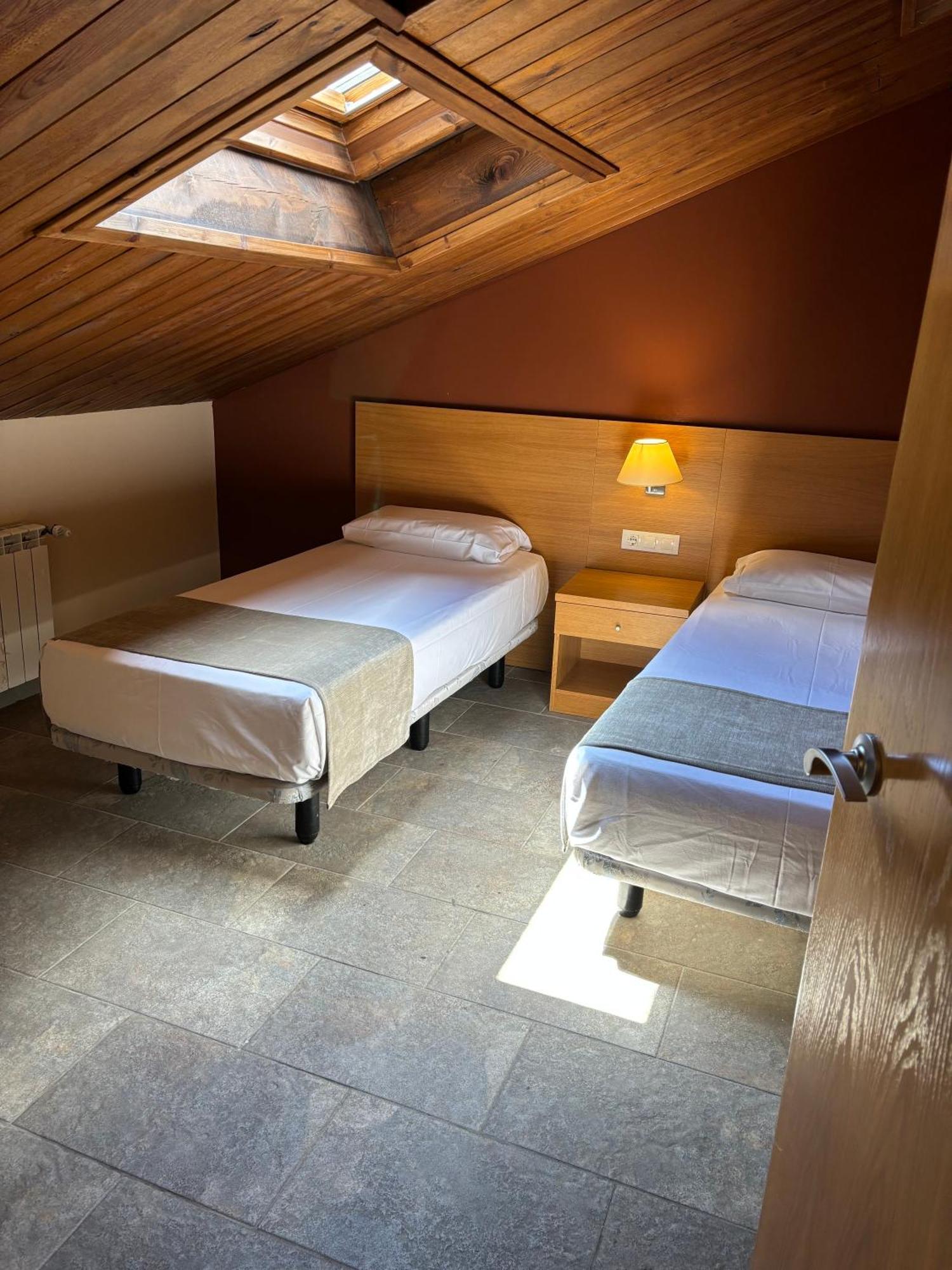 Aparthotel Siente Boi & Spa Pla de l'Ermita Exterior photo